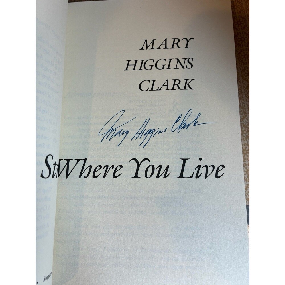 Mary Higgins Clark On The Street Where You Live HC/DJ SIGNED 1st Edition 2001 - Picture 2 of 4